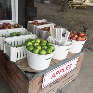 a variety of apples