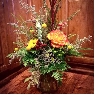 An exquisite, unique, arrangement by Tammy, for our Thanksgiving day.