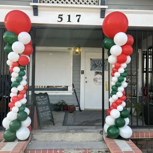 Latex balloon columns