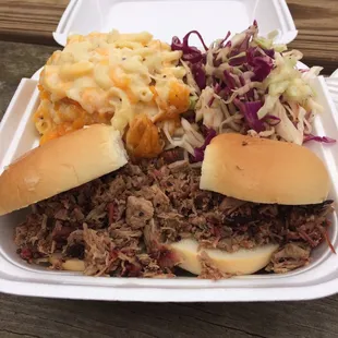 Brisket sliders, Mac &amp; Cheese, slaw