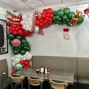 Business holiday balloon display