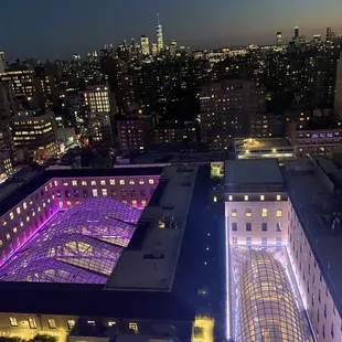 BLU 33 Rooftop: Night view