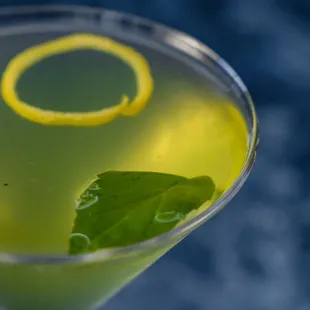 Lemon basil martini