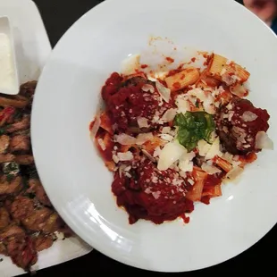  a plate of pasta and meatballs