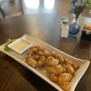 Garlic cheese curds