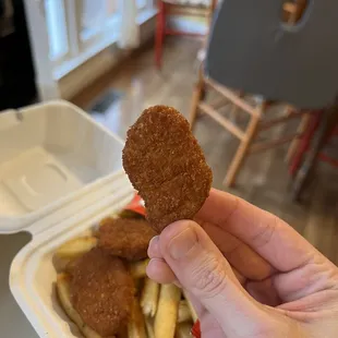 Vegan Chick&apos;n Nugget