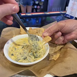 Fresh-made got crab &amp; spinach dip.