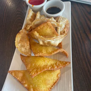 4 Pieces Crab Rangoon