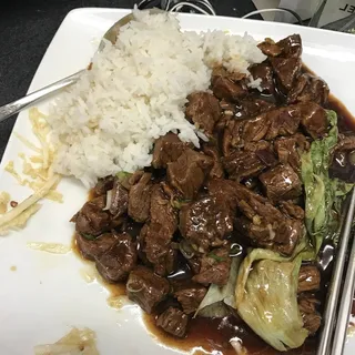 M18. Braised Spareribs in Soy Sauce