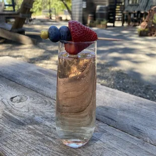 Elderflower and rose bubbles