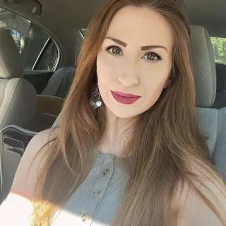 Kellie B.