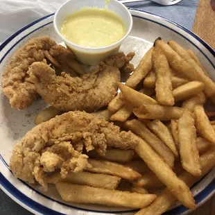 Chicken tenders and fries kids meal