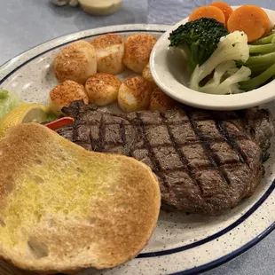 Steak and scallops