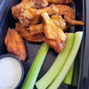 House smoky rub wings