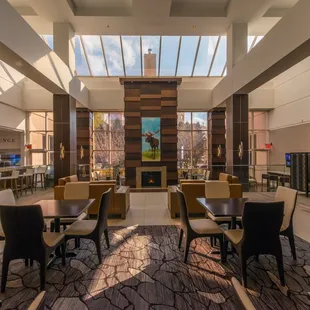 Blue Birch is conveniently centered in the Great Room of the Minneapolis Marriott Southwest.