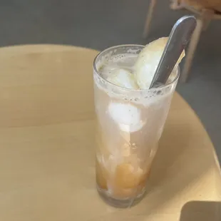 Ice cream float