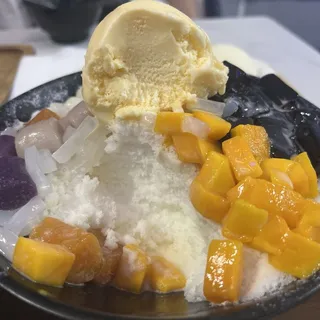 Taro Ball Grass Jelly with Sticky Rice Ball