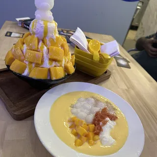 Mango Pomelo Sago with Sticky Rice Ball