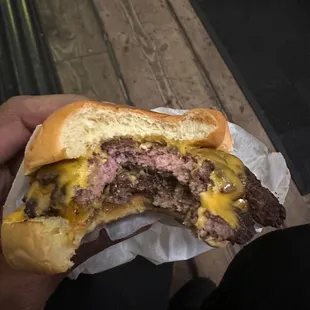 Double Cheeseburger
