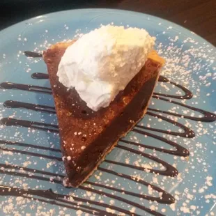 Chocolate walnut pie