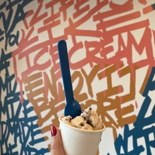 Cookies and cream mini cup