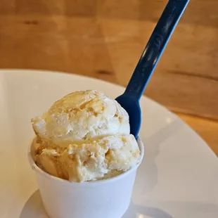 Single size sea salt brickle