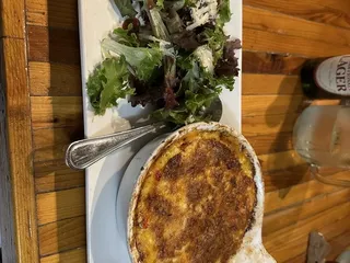 Roadside Bar and Grill