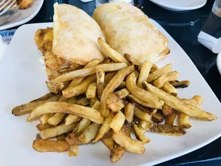 Stripers Bar & Grille