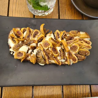 Figs, Honey and Goat Cheese Toast