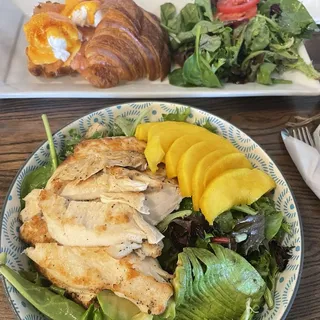 Mango Chicken Avocado Salad