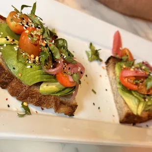 AVOCADO TOAST