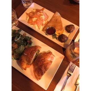 Croissant Smoked Salmon Sandwich