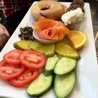 Bagel and Smoked Salmon Plate