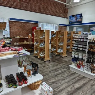 the inside of a grocery store