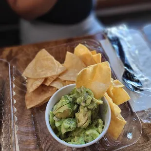 HH Guacamole and Chips