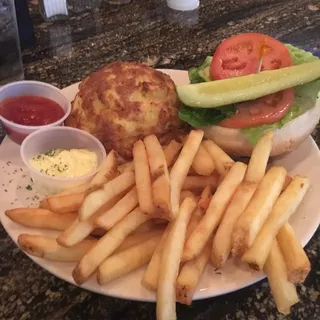 Fried Crab Cake Sandwich