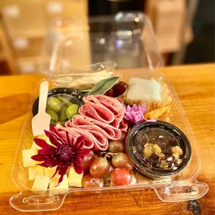 available food trays