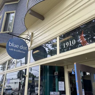 Exterior of Blue Dot Cafe and Coffee Bar in Alameda.