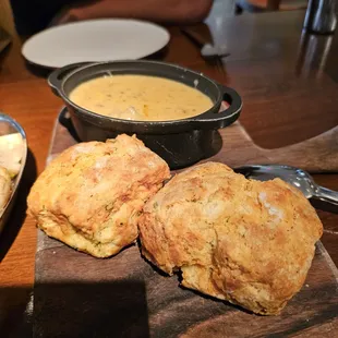 Biscuits (2/5) and gravy (2.5/5)