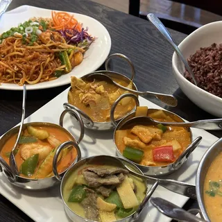 Curry Sampler of All 4 Curries