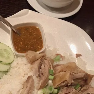 Hainan Steamed Chicken Rice Lunch