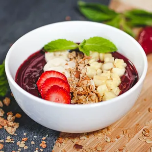 Acai bowl