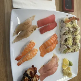 12 pc sushi  Crunchy Shrimp roll