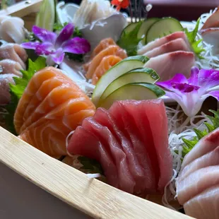 sushi and sashimi, sushi, sashimi, food