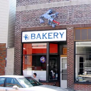 For the record, this guy ain't me.