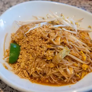 Pad Thai with chicken