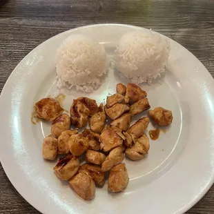 Chicken Hibachi Dinner, Main Course, sub vegetables for extra white rice  *house salad with ginger dressing and miso soup not shown*