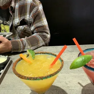 Trio dip, dragon fruit and mango margaritas. Awesome!