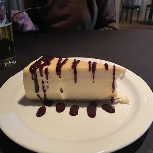 Cheesecake with blueberry compote