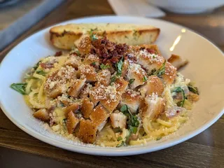 Zoey’s Pasta On The Go